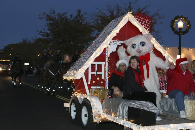 The Boulder City Chamber of Commerce mascot Jingle Cat and ...