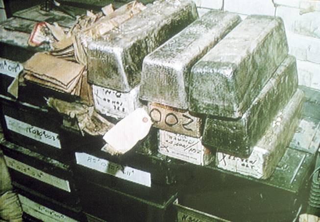 Casino tycoon Ted Binion had buried these bars of silver before he died in 1998. 