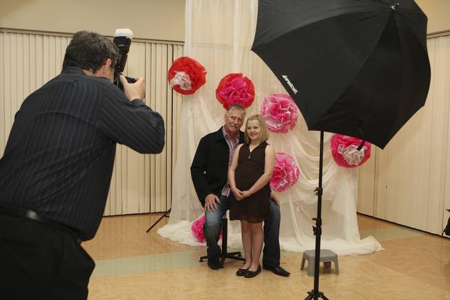 Loading... | Father daughter poses, Father daughter photography, Father  daughter pictures