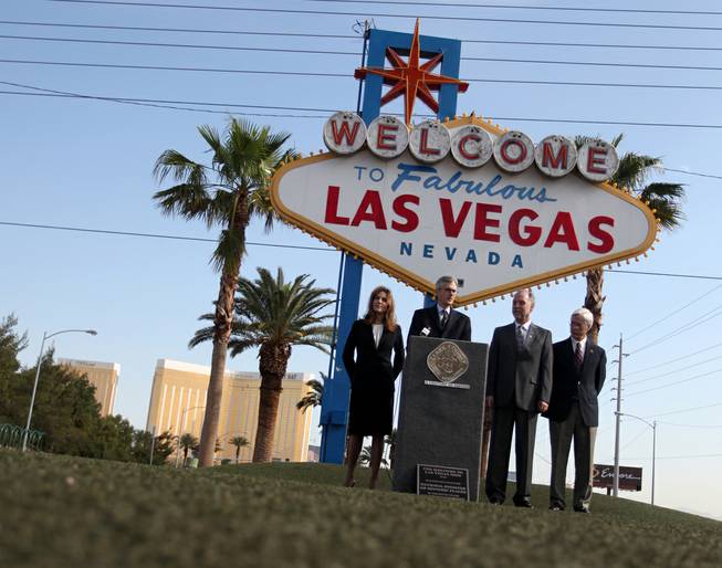 Las Vegas sign 
