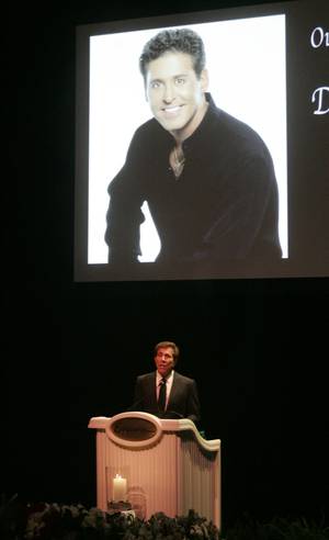 Steve Wynn speaks at a memorial for Danny Gans on Thursday, May 21, 2009. Wynn was instrumental in furthering Gans' career and made him the headliner in the theater of his latest project, Encore, shortly before Gans died. 