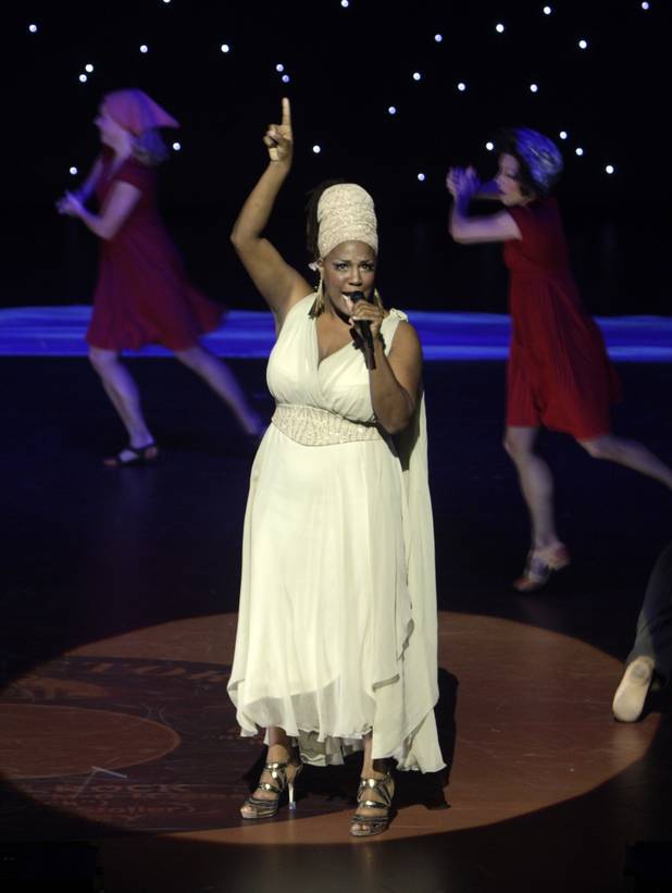 Toscha Comeaux sings during the new Viva ELVIS show by ...