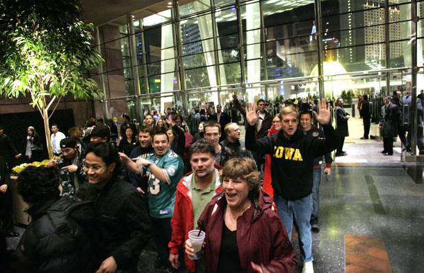 Guests enter the Aria hotel-casino for the first time on ...