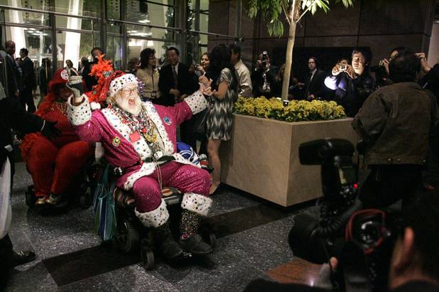 Guests enter the Aria hotel-casino for the first time on ...