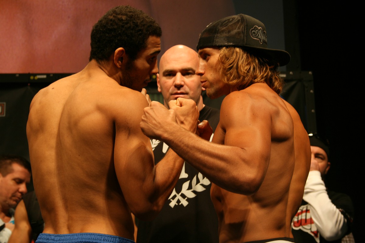 Live Blog: Jose Aldo defends belt, decisions Faber -