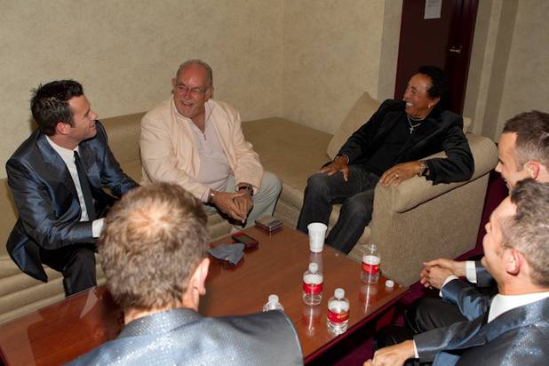 Smokey Robinson, Human Nature and Robin Leach at Imperial Palace ...