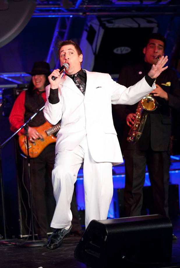 Louis Prima Jr. and The Witnesses featuring Sarah Spiegel perform ...