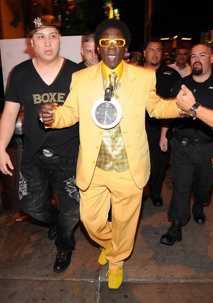 Flavor Flav wants to bring a chicken joint to Vegas. Who are we to