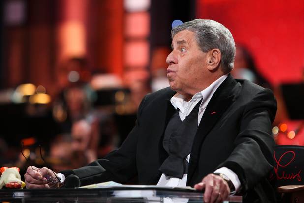 Jerry Lewis reacts to a million-dollar check bringing the tally ...