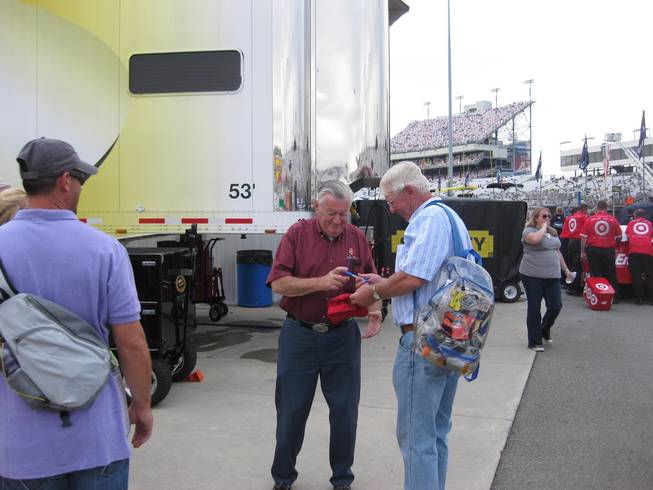 The highlight of my weekend was seeing Bobby Allison signing a few autographs in the infield.