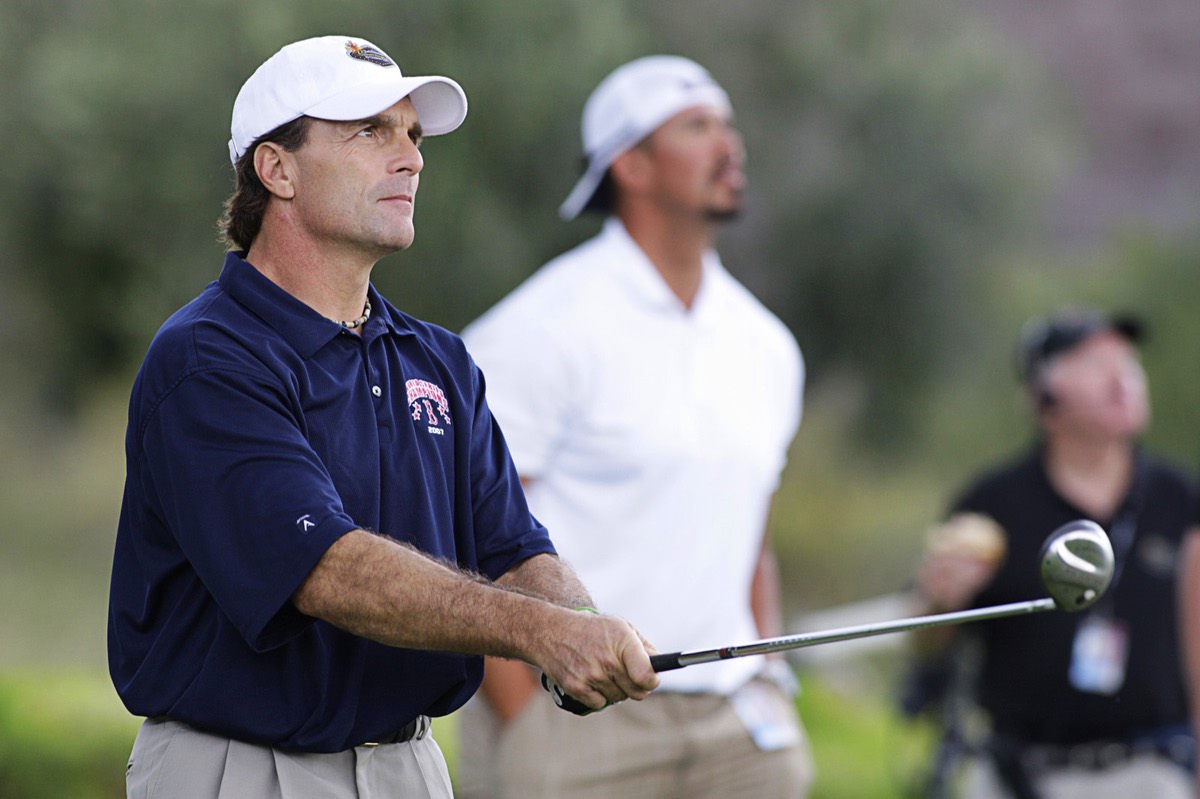 Doug Flutie, ex-NFL QB, says both parents die in same hour – The