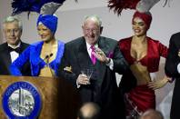 Former Las Vegas Mayor Oscar Goodman places bet on Super Bowl LVI