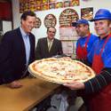 Rick Santorum visits Manhattan Pizza