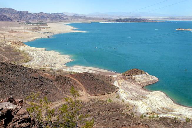 A view of Lake Mead from an overlook Saturday, June 29, 2002. Projections for the end of June have the lake level at a 30-year low and long-range forecasts suggest the lake could drop 50 feet more by next April. STEVE MARCUS / LAS VEGAS SUN