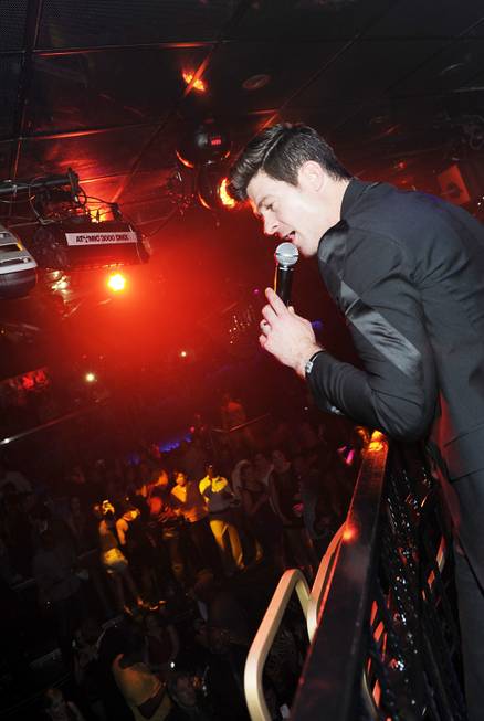 Robin Thicke performs at the Bank in the Bellagio on ...
