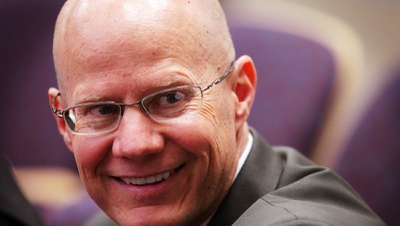 Henderson OKs contract for new city manager