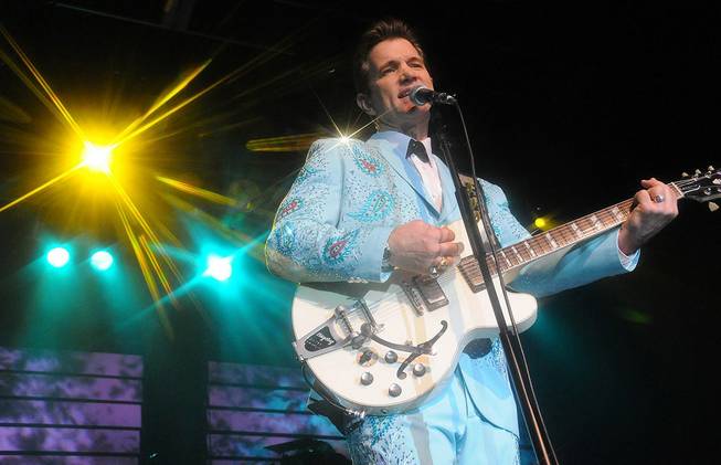 Chris Isaak performs at Grand Events Center at Green Valley ...