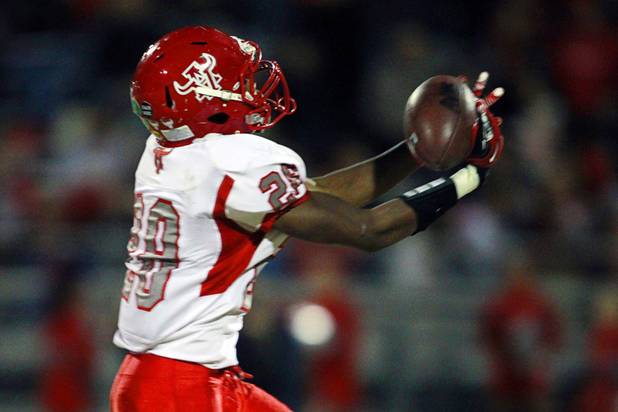 Arbor View's Jacob Speaks pulls in a pass against Palo Verde Thursday, Oct. 25, 2012. Arbor View beat Palo Verde 35-29.