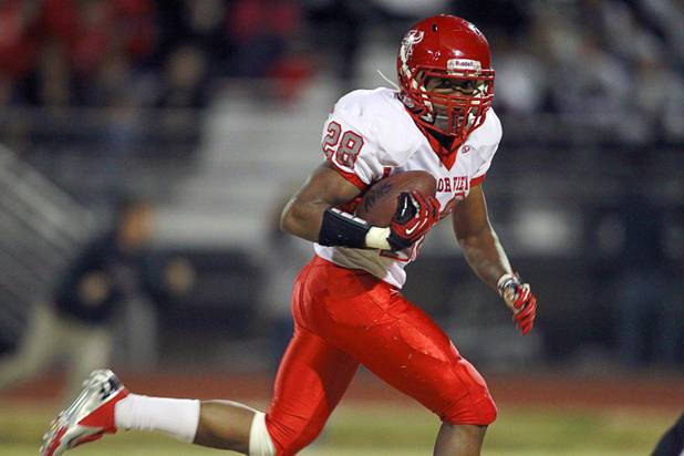 Arbor View's Jacob Speaks carries the ball after a pass reception against Palo Verde Thursday, Oct. 25, 2012. Arbor View beat Palo Verde 35-29.