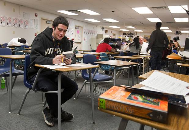 Aarik Poeling reads a Stephen King novel during his English ...