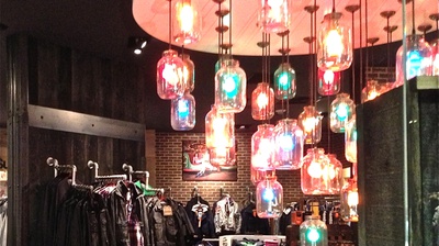Shopping spectacles: Las Vegas displays add glitz, glamour to holidays