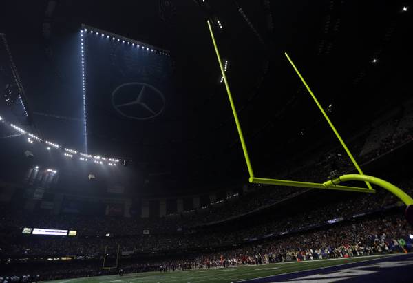 Is The Super Bowl Fixed? Rumors That NFL, Bookmakers Rig Game Persist, Cite  XLVII Power Outage As Proof