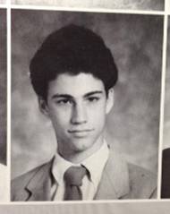 Den senaste kvällens programledare Jimmy Kimmel syns här på ett foto i skolans årsbok. Kimmel har gått ut Clark High School 1985.