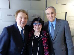 Steve Lawrence, Eydie Gorme and Larry Ruvo at the Honor Wall at the Cleveland Clinic Lou Ruvo Center for Brain Health on Wednesday, March 13, 2013.