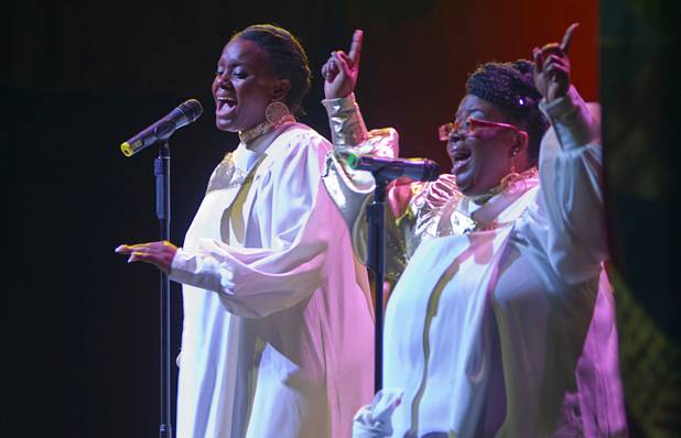 Aishia Henderson, left, and Kim Bailey perform during a Mother's Day “Kirk Franklin’s Gospel Brunch” at the House of Blues in Mandalay Bay Sunday, May 12, 2013.