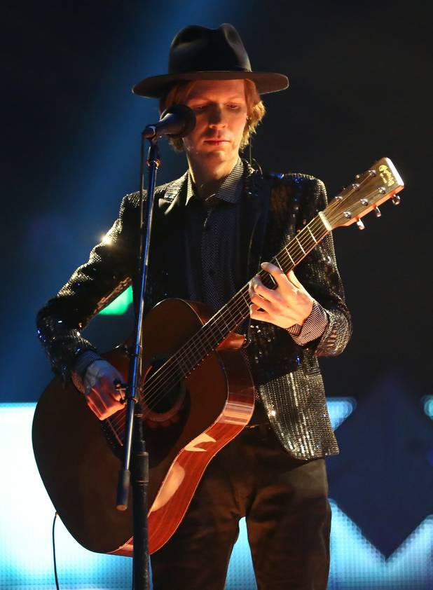 Beck performs as Lincoln launches "Hello, Again", a yearlong program featuring visionary artists of style and substance, with a special performance by award-winning musician Beck re-imagining David Bowie's "Sound and Vision." 