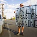 Picketers Show Support For Bradley Manning