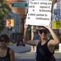 Picketers Show Support For Bradley Manning
