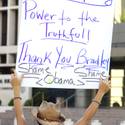 Picketers Show Support For Bradley Manning