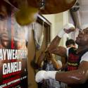 Mayweather Jr. Prepares For Alvarez