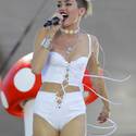 2013 iHeartRadio: The Village