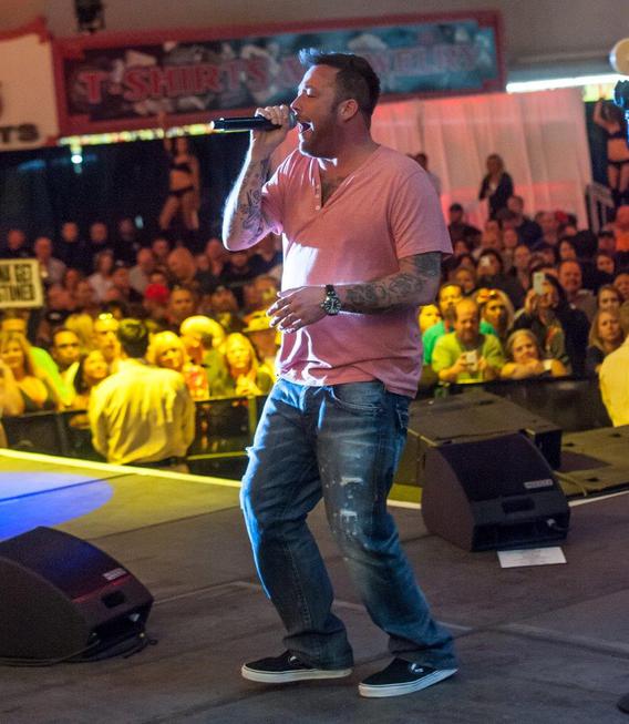 Uncle Kracker at the D Uncle Kracker at the D Hotel on Fremont Street