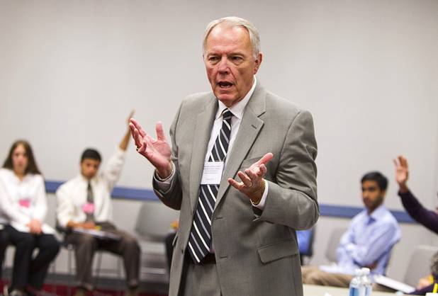 Ralph Cadwallader, emeritus executive director of the Nevada Association of School Administrators, moderates as discussion during the annual Las Vegas Sun Youth Forum at the Las Vegas Convention Center Wednesday, Nov. 13, 2013.