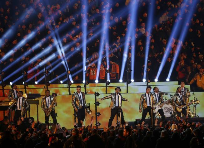 Bruno Mars performs during the halftime show of the NFL Super Bowl XLVIII football game between the Seattle Seahawks and the Denver Broncos, Sunday, Feb. 2, 2014, in East Rutherford, N.J. (AP Photo/Ted S. Warren)
