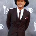Stars Arrive for the ACMA Show