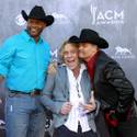 Stars Arrive for 2014 ACM Awards