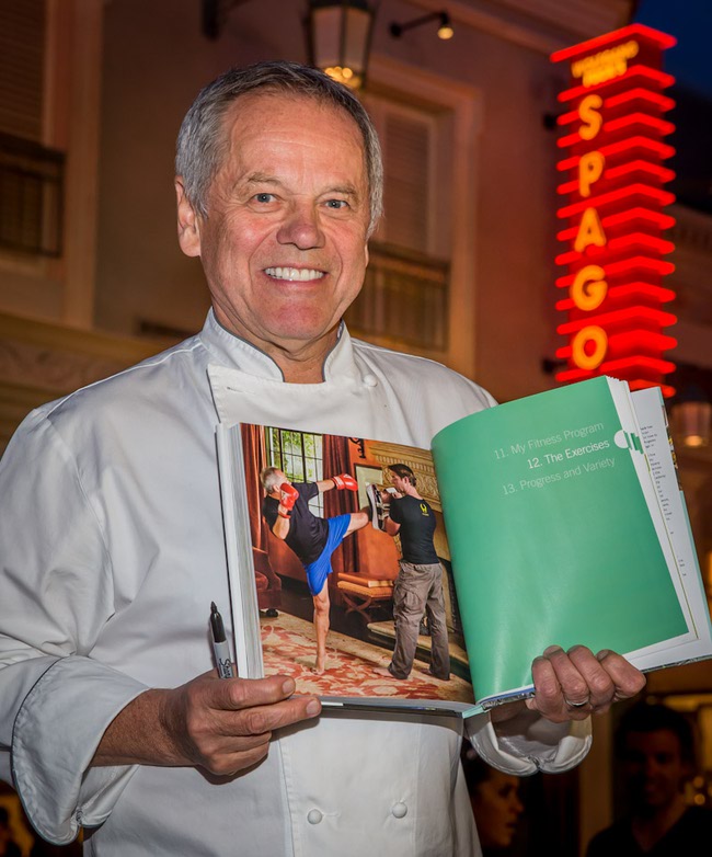 Wolfgang Puck signs copies of his newly released cookbook 