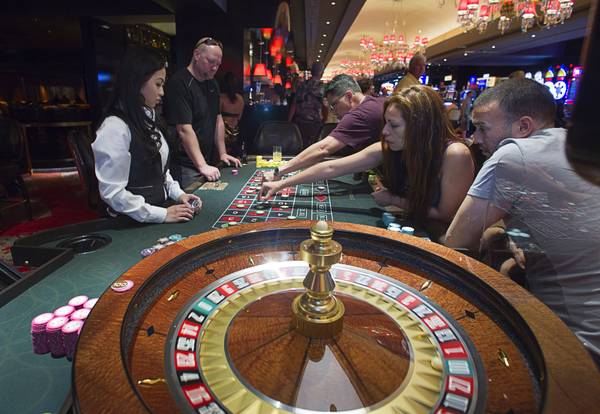To reverse fortune of table games, stop squeezing the players, experts say  - Las Vegas Sun Newspaper