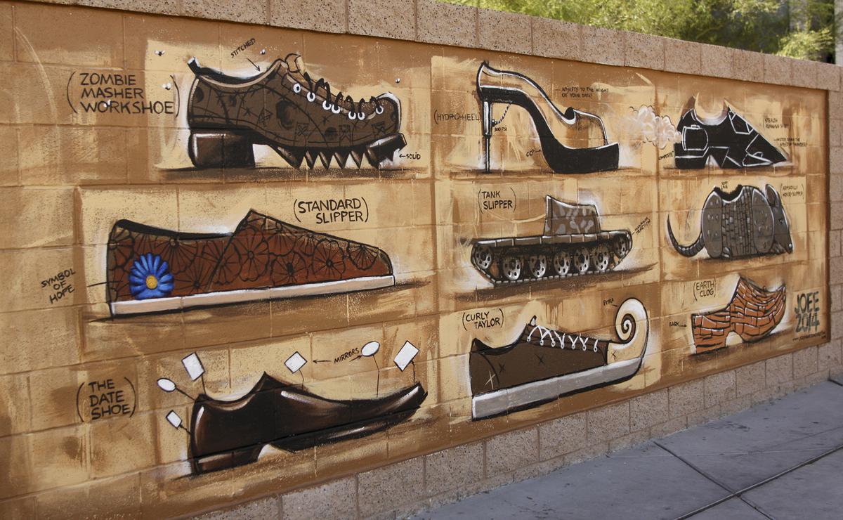 0527_shoe_mural03_t1200.jpg?