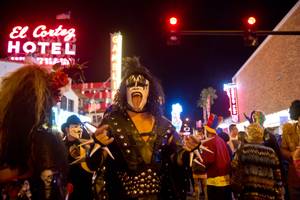 2014 Las Vegas Halloween Parade, Fremont Street Experience …