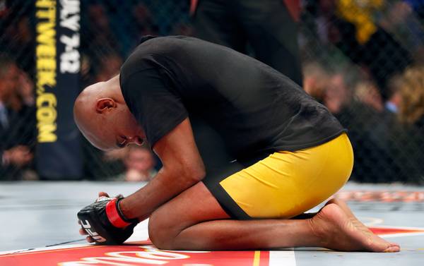 Anderson Silva reacts to best career moments ahead of retirement bout