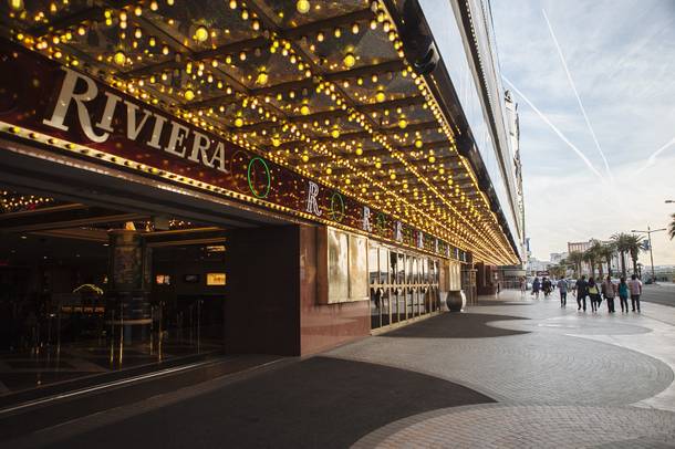 Photograph: The Riviera Hotel & Casino interior - Las Vegas Weekly