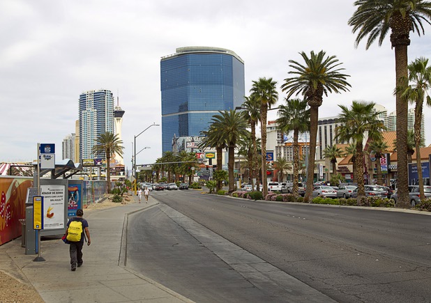 The unfinished Fountainebleau resort, center, is shown on the Las Vegas Strip Sunday, March 22, 2015. Carl Icahn assumed part-ownership of the Fountainebleau on Feb. 18, 2010.