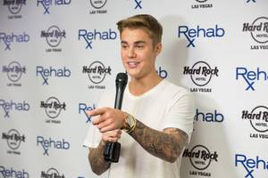Fight Weekend: Justin Bieber at Rehab