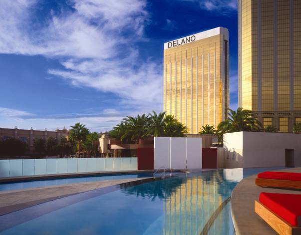 7 Las Vegas Hotel Pools That Will Whisk You To Another Country - Narcity