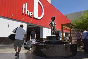 Manneken Pis Las Vegas Unveiled - Las Vegas Weekly